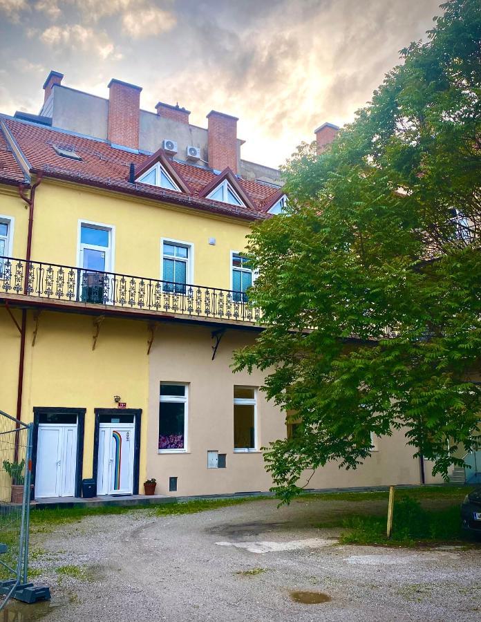Rainbow House Rooms Maribor Exterior photo